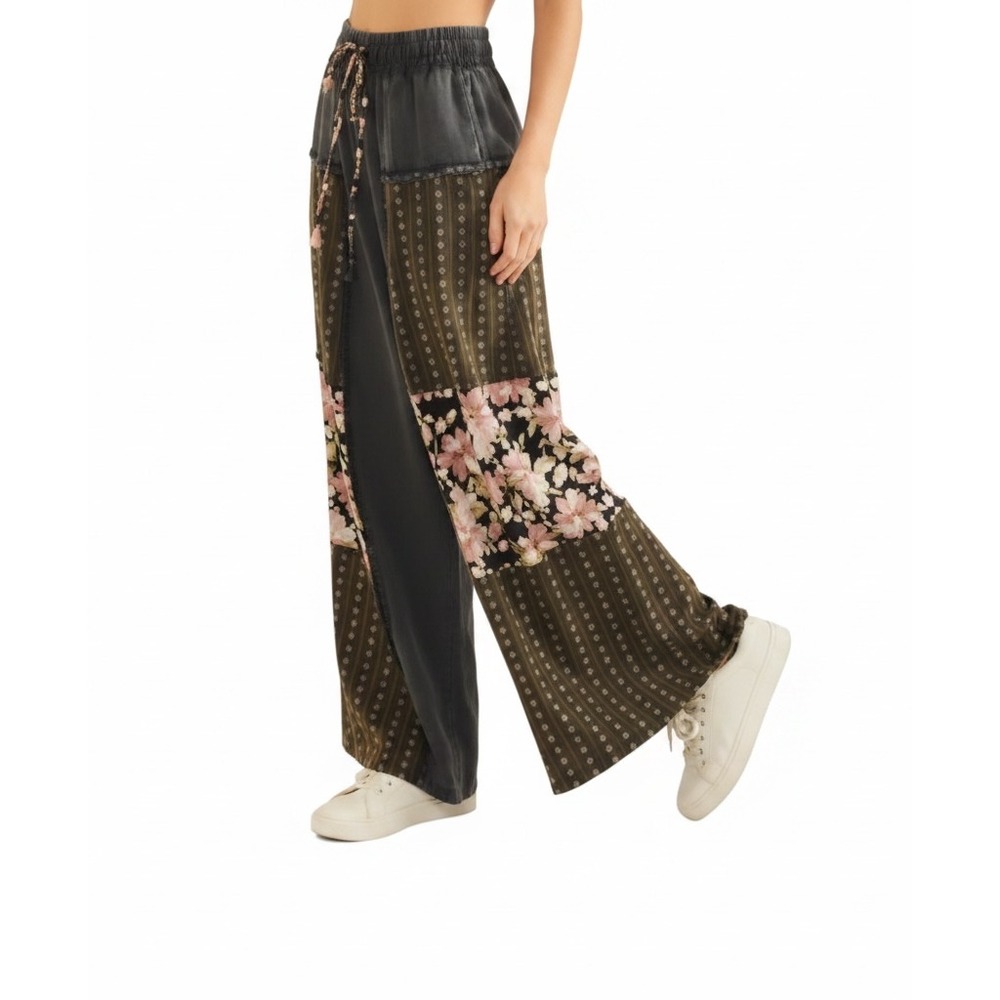 Sage & Fig Boho Patchwork Wide Leg Pants Floral Geometric Dark Wash Drawstring
